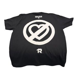 Fuerza Regida Pero no te enamores shirt